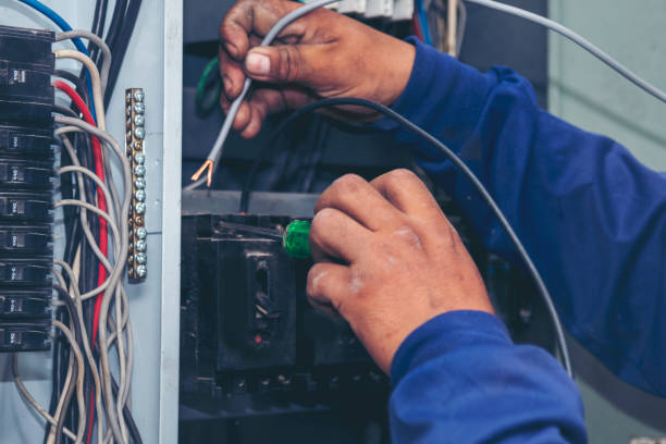 Best Ceiling Fan Installation Electrician  in Coburg, OR